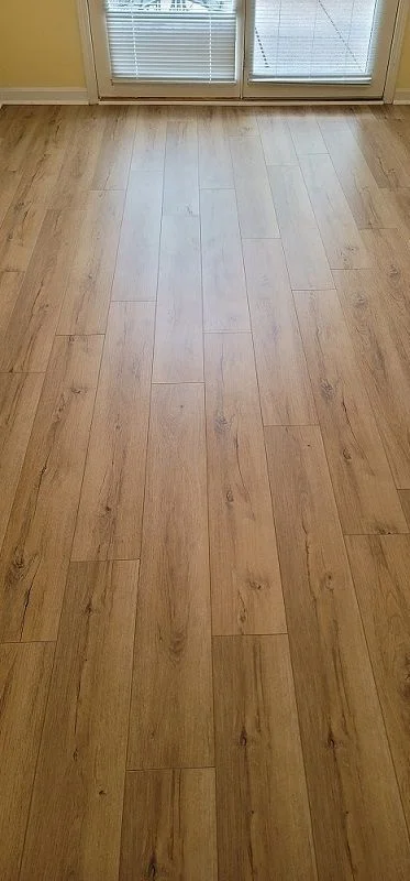 Oak vinyl plank flooring